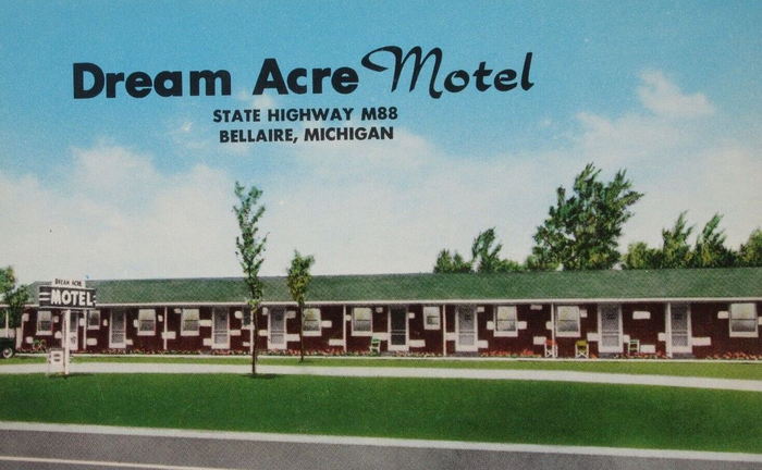 Dream Acre Motel (All Seasons Motel) - Old Post Card (newer photo)
